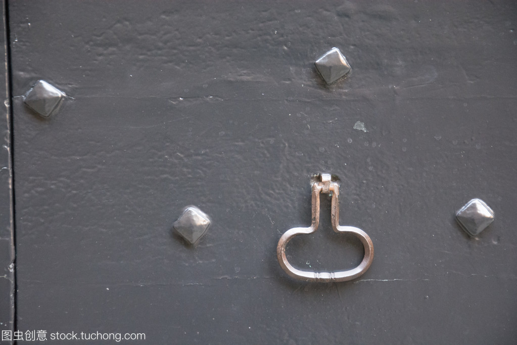 古門把手 時(shí)光雕琢的金屬藝術(shù)